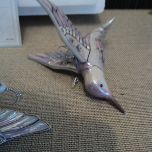 porcelain hummingbird ornaments~ lot of 3 - Picture 4 of 7